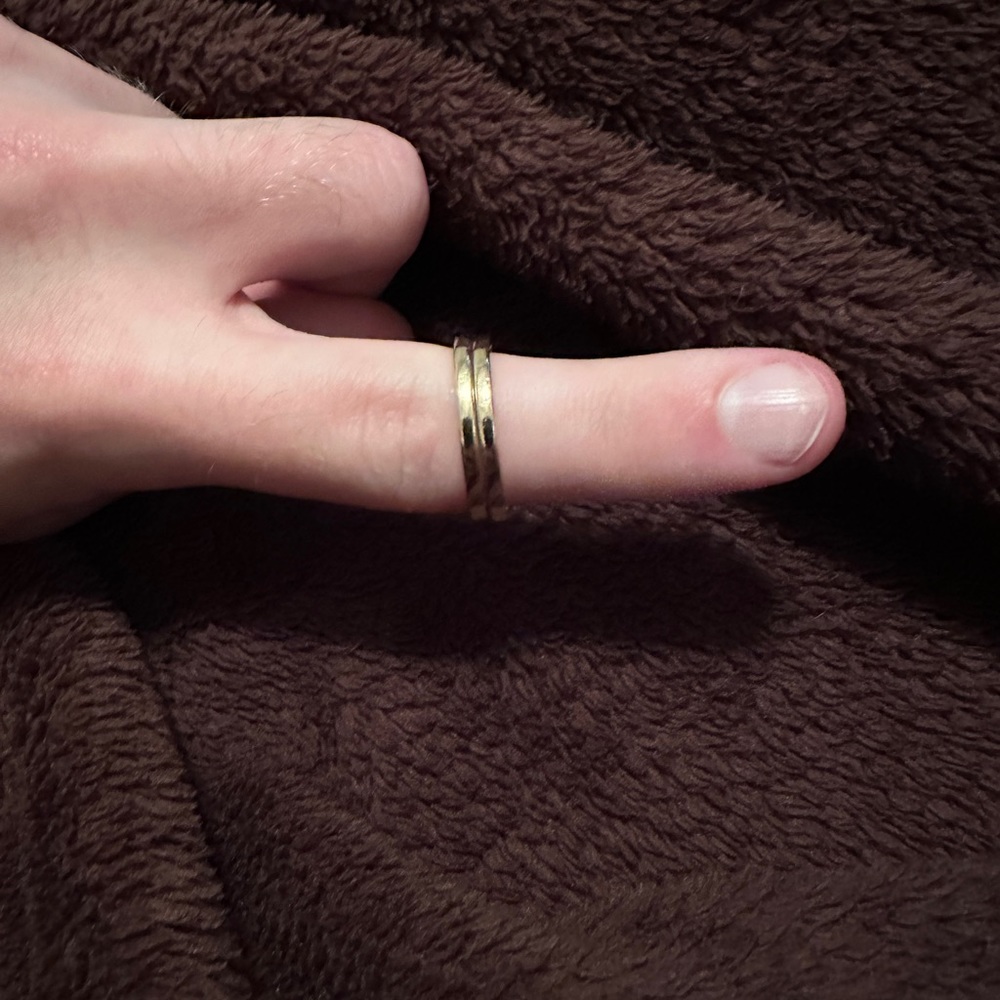 RETIRED PANDORA 14K GOLD CLASSIC HEARTS BAND 156238 Retail $350/ea sz 9 Set Of 2